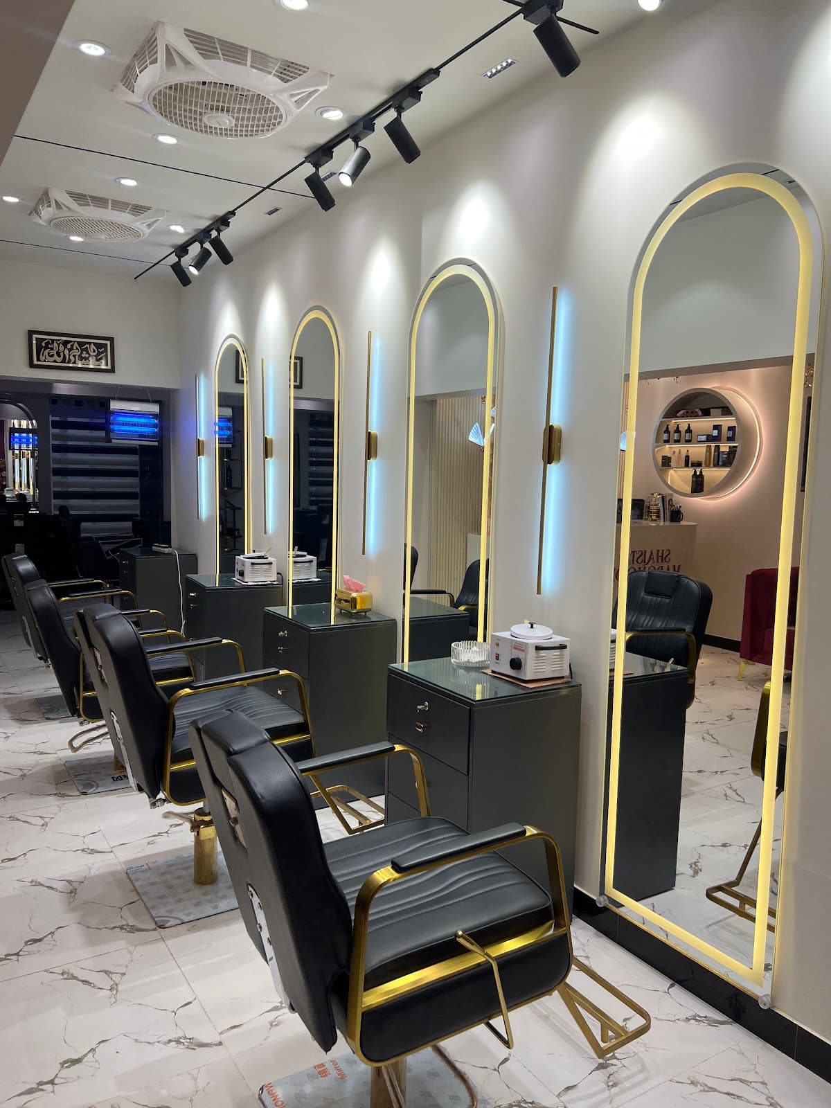 Shaista Marghoob Makeup Studio & Salon - Tariq Road Branch